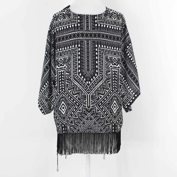 INC Sz L Black White Kimono Sleeve Fringe Detail Open 100% Polyester Wrap - Picture 3 of 5